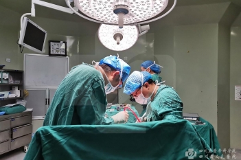 联合自体小肠移植胰腺癌根治术