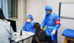 同心抗疫 志愿同行 行政后勤志愿者全力支援急诊工作