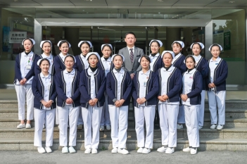 胸外一护理团队