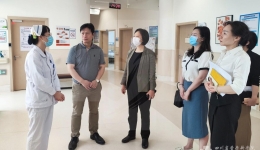 谭玲总会计师赴省精神医学中心调研