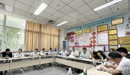 院党委常委、副院长辜玉刚到放射科开展大型设备工作调研