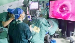 3D导航下的第三代FCVB眼内植入手术保住患者眼球
