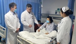 四川观察：四川一名“镜面人”成功手术 ！器官反着长，发生率约百万分之一