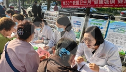 营养科开展爱国卫生月活动