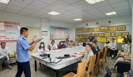 药学部一党支部、二党支部联合开展消防演练主题党日活动