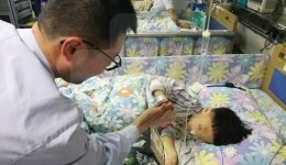 我院成功实施西南首例儿童ERCP胆管取石术