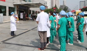感染科主任杨兴祥获评全国卫生健康系统先进工作者