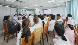 复旦大学附属肿瘤医院吴小华教授来我院妇科交流指导