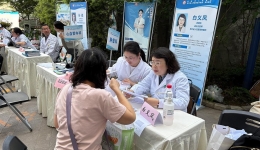 农工党省医院总支到资阳开展“重温五一口号，服务百姓健康”义诊活动