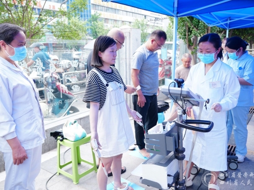 临床营养科举办2025年全民营养周系列活动