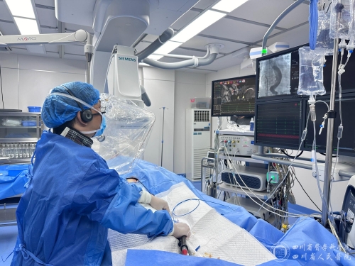 我院完成四川省内首例食管牵开技术辅助房颤射频消融术