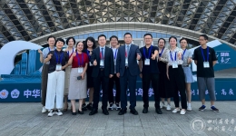 药学部团队在中华医学会临床药学分会学术年会上展风采