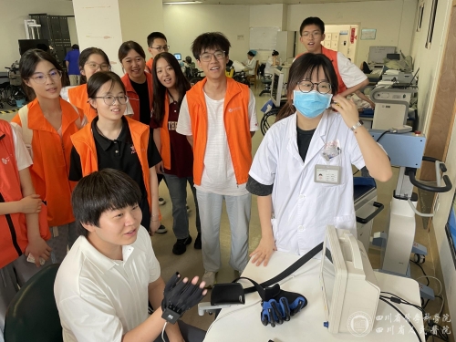 “医路新程，青春同行”职工子女暑期社会实践活动顺利结束