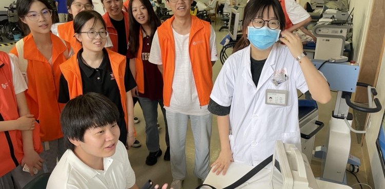 “医路新程，青春同行”职工子女暑期社会实践活动顺利结束