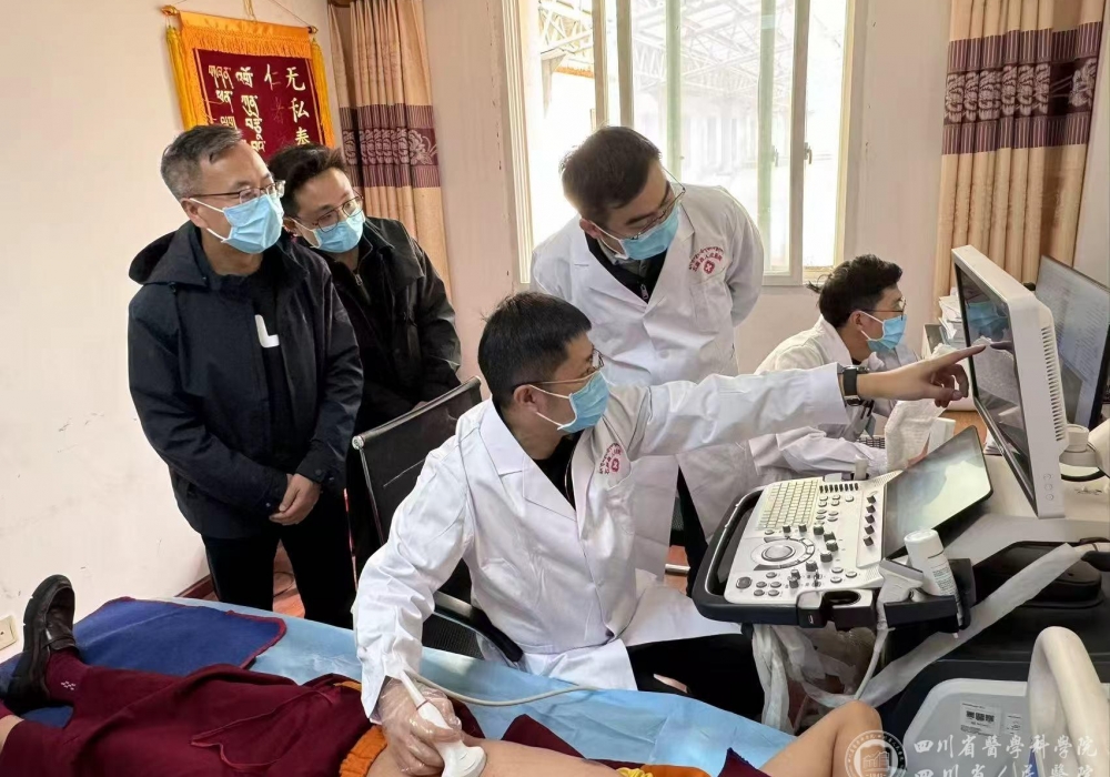 巩固防治成果、助力健康高原，我院专家组赴藏区开展包虫病防治及医疗帮扶工作