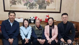 临床医学检验中心开展重阳节走访慰问活动