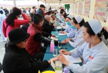 学习强国：多举措守护老年健康 四川省人民医院举办“健康重阳”义诊活动