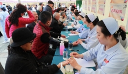 学习强国：多举措守护老年健康 四川省人民医院举办“健康重阳”义诊活动