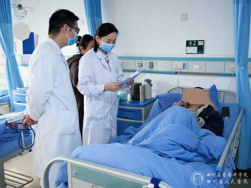 党建引领学科共建，呼吸与危重症医学科赴基层开展“领航计划·2025年县域医院慢阻肺病专科能力提升项目”