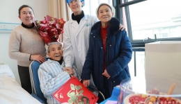 光明没有年龄上限，我院成功为106岁老人实施白内障手术