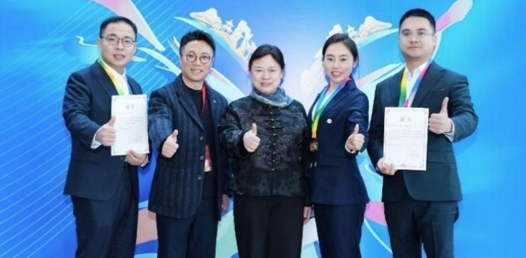 巅峰问鼎，超声医学科斩获中国甲状腺微创介入医师手术与科普大赛全国总决赛三项大奖