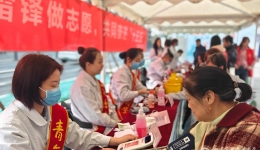 我院开展“省医青年学雷锋，义诊服务为人民”志愿服务活动