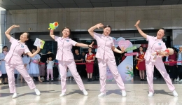 外科党委组织开展“5.20全国母乳喂养宣传日”义诊及科普宣教现场体验活动