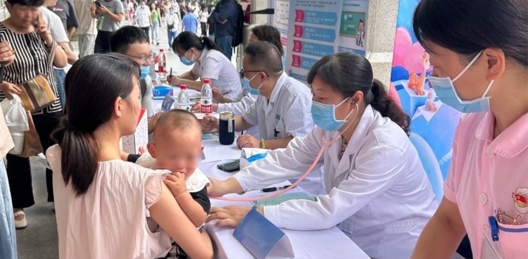 中西医协同护“敏”娃，科学管理助成长