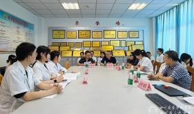 药学部联合教学部举办2025级医疗机构药师规范化培训结业仪式暨优秀学员表彰大会
