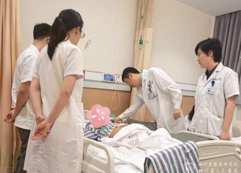 跨越三千公里的生命托付： 四川省人民医院成功救治菲律宾极高危前列腺癌患者